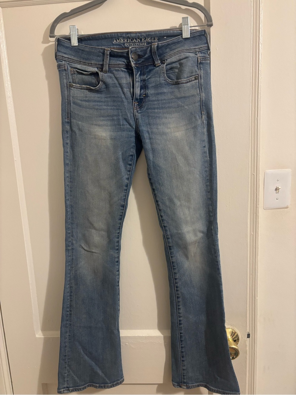 American Eagle Outfitters Women’s Medium Blue Flare Jeans